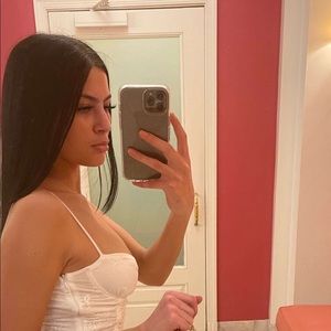 Meet your Posher, Kayla